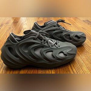 NNT (New No Tags)
Adidas adiFOM Q Gray, Size Men’s 8